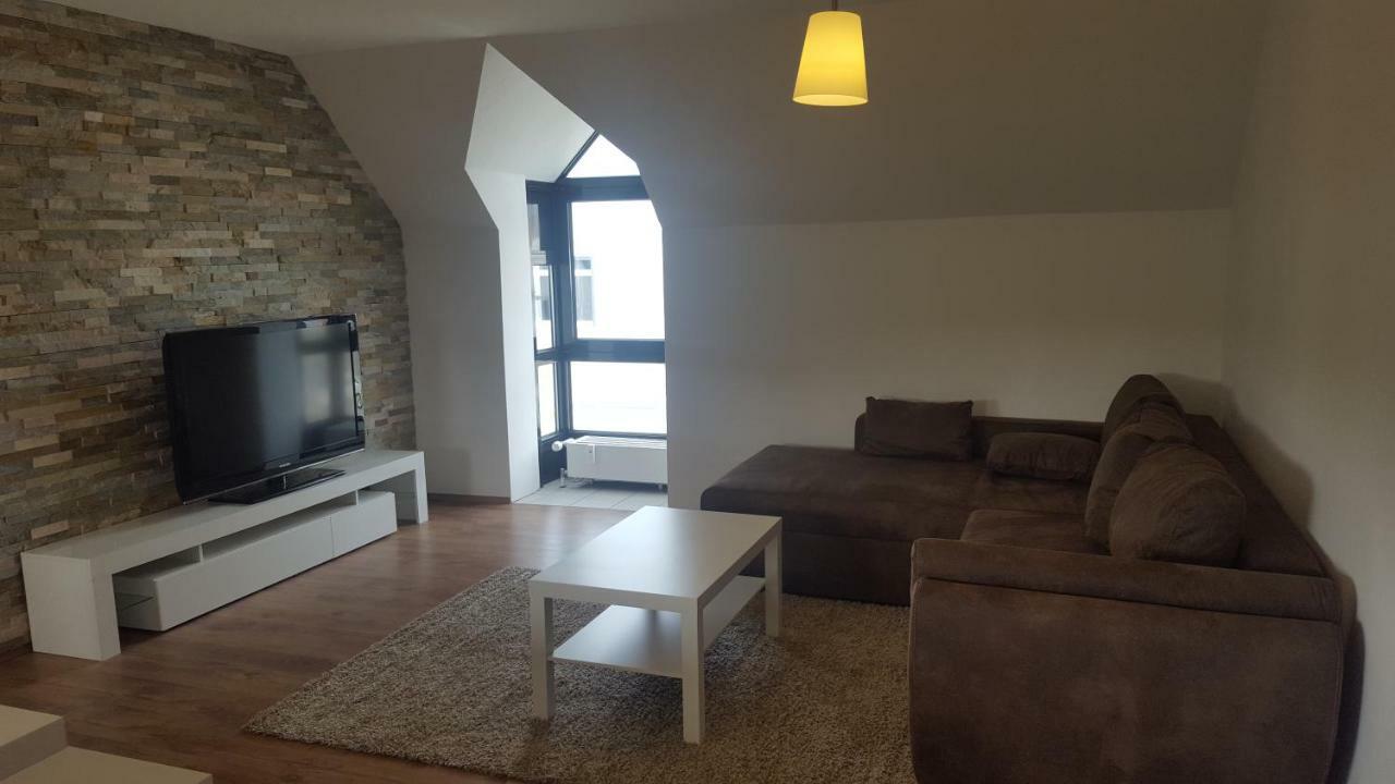 City Home 1 Metzingen  Bagian luar foto